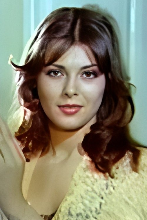 Sonia Viviani as Glaucia