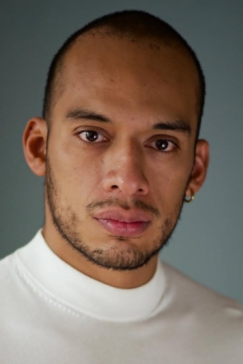 José Antonio Becerril as Vendedor