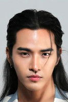 Kilen Lhaosuphap as George