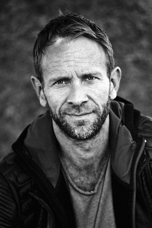 Søren Høy as Himself (The journalist)