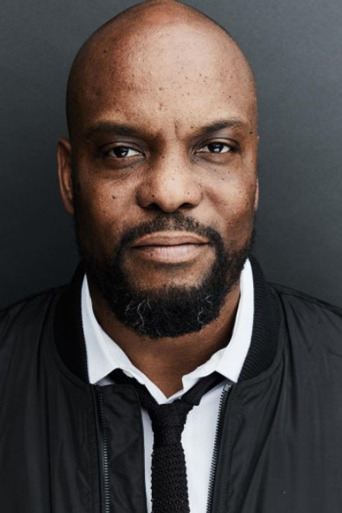 Larry Brown as Detective Jackson