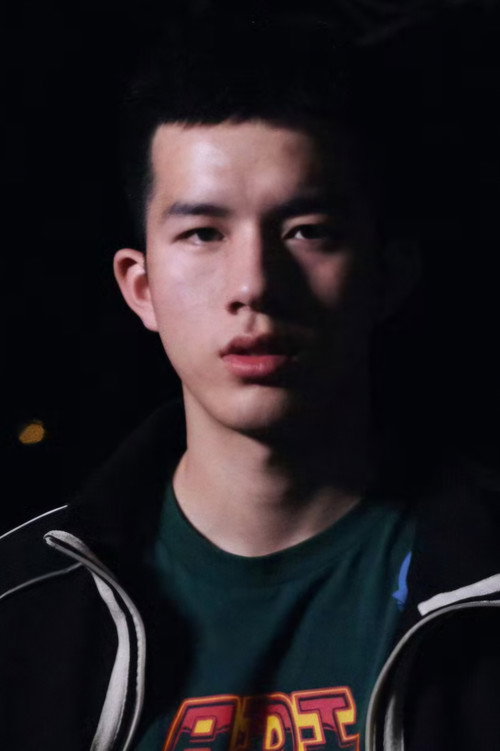 时浩 as Shi Hao