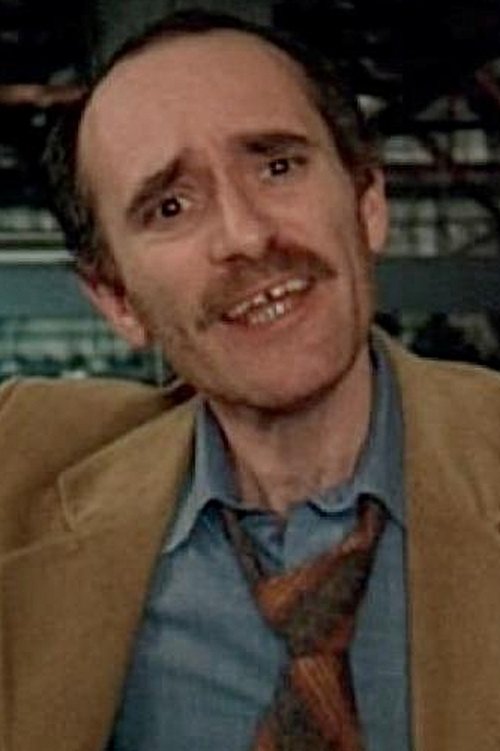 Daniel Dietrich as Dan Givens