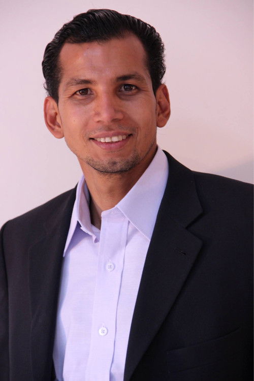 Tuan Oliveros as Dr. Cifuentes