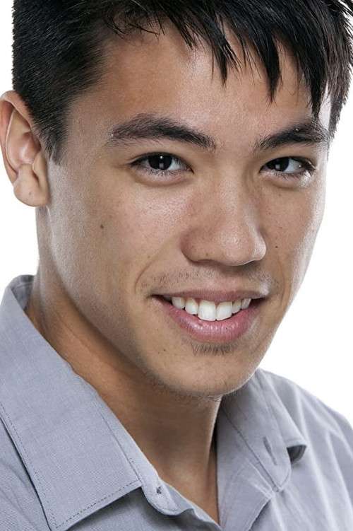 Micah Karns as Craig