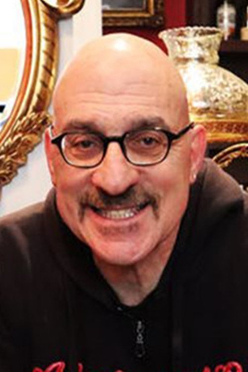 Johnny Vavouras as Doctor