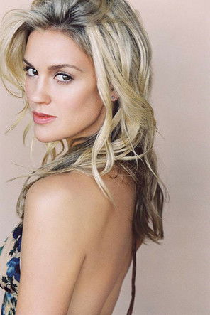 Laura New as Jennifer Cavanaugh