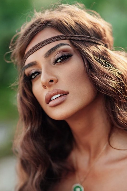 Nargiz Aliyeva as Nara