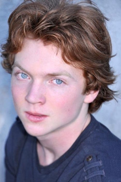 Zacciah Hanson as Dylan Whitlock