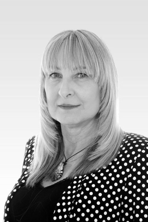 Christine Doidge as Kate