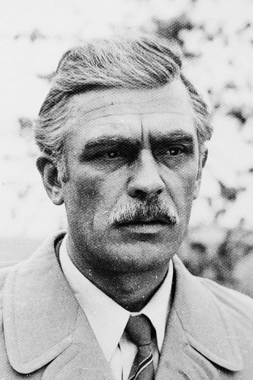 Valentin Belokhvostik as Василий Захарович Корж