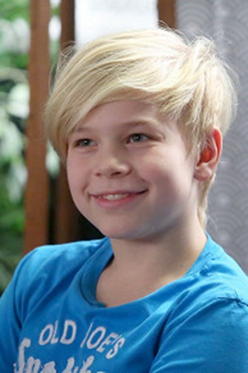 Vojtěch Vovesný as Sayen Marák