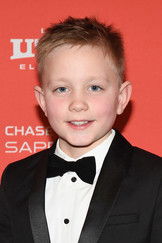 Patrik Nökkvi Pétursson as Eldar