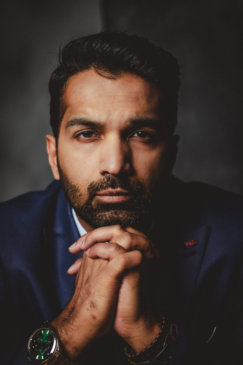 Ashutoshkumar Jha as Kumar