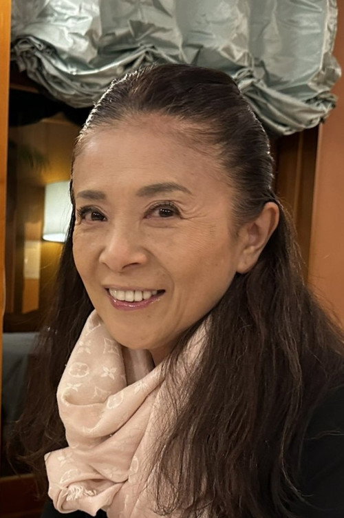 Yumi Nemoto as Misa Arashiyama