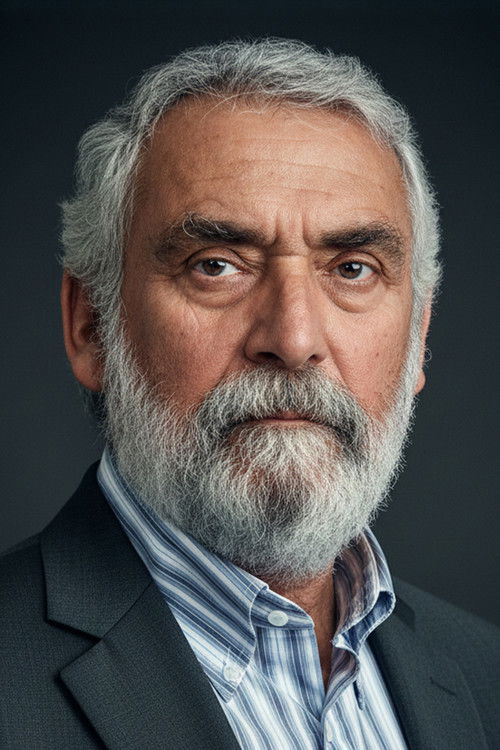 Bayazıt Gülercan as Großonkel