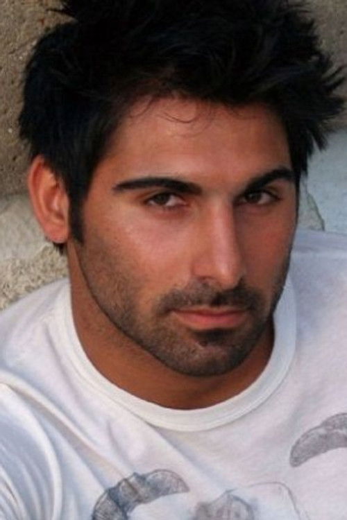 Tarik Naim Alherimi as Rodrigo