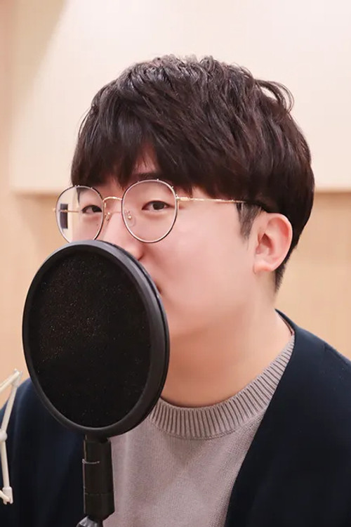 Park Jookwang as Coach (voice)