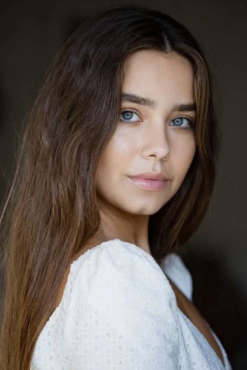 Catarina Maia as Self - Green Room Presenter