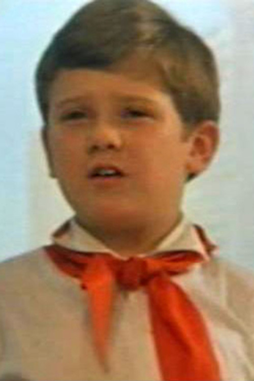 Boris Majkhrovsky as 