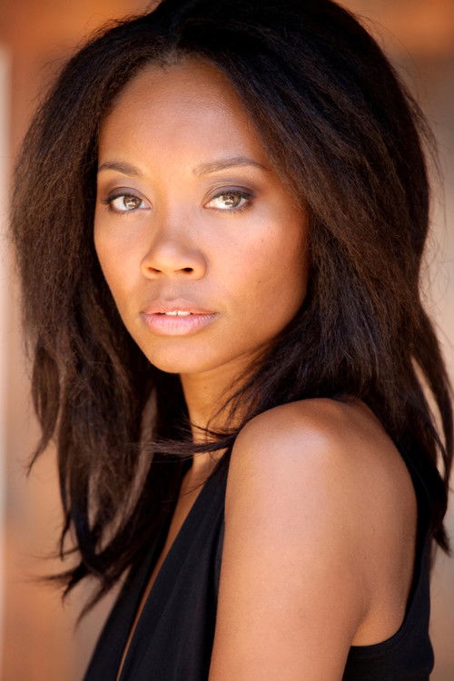 Aliza Pearl as Trisha