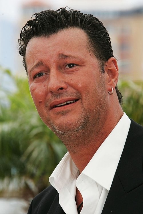 Michael Thomas as Toni