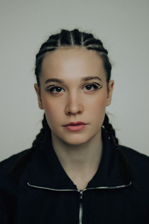 Ульяна Москаленко as Маша