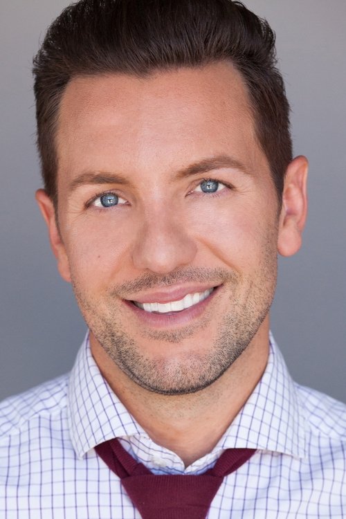 Joe Komara as Warren