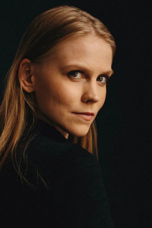 Karmel Naudre as Virge