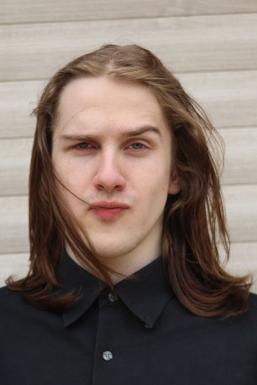 Caiden Bent as Theo Ters