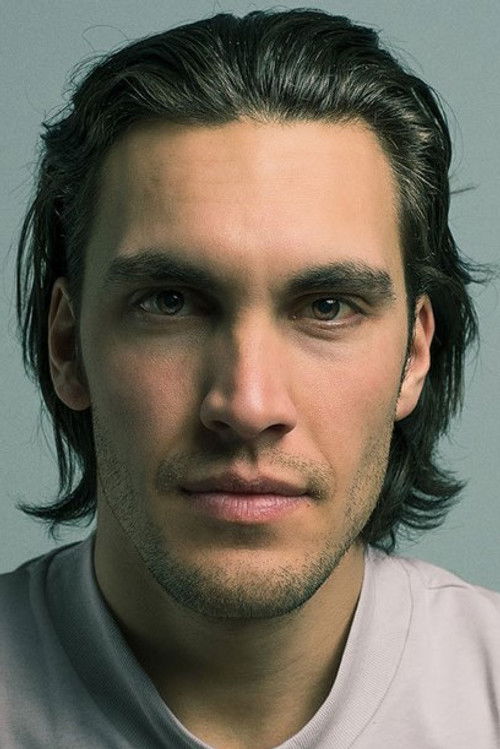 Jannis Hain as Johannes Bauer