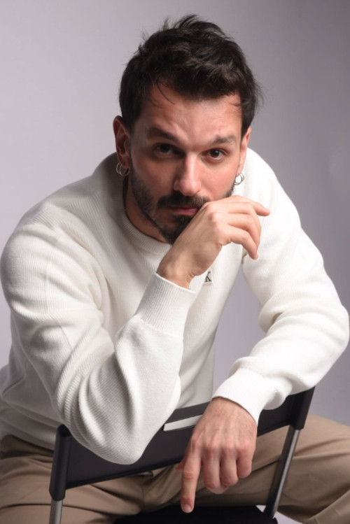 Serhat Osman Karagöz as Okan Kurt