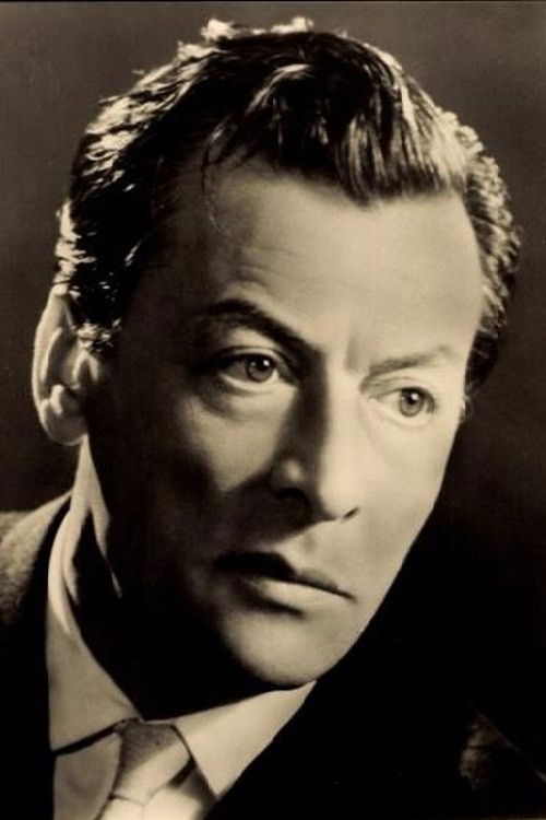 Geo Barton as senatorul roman Attius