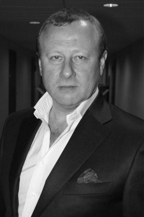 Vitali Usanov as Dedushka