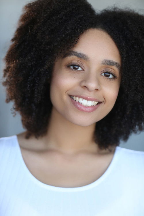 Indigo Griffiths as Frankie Simpson