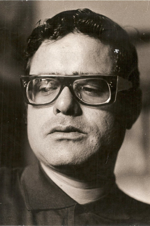 Adriano González León as Tío Pancho