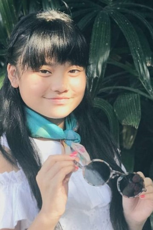 Lil'li Latisha as Happy