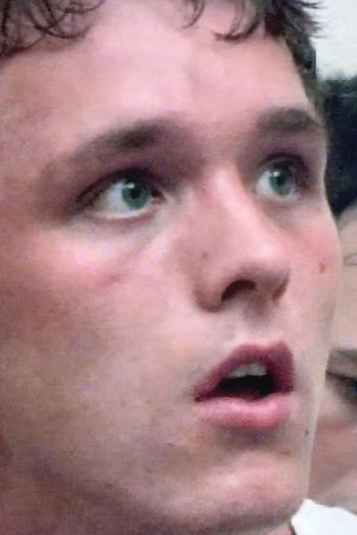 Richard Jones as Dean