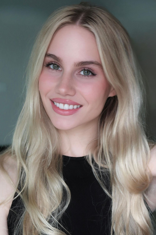 Colette Cherry as Killary