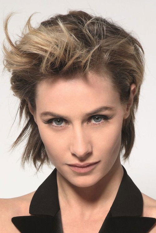 Cécile de France as Blanche