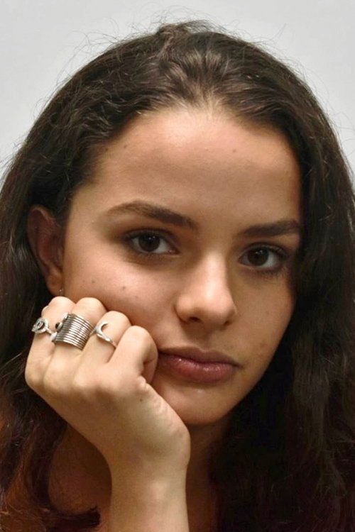 Fabiola Brown as Lola