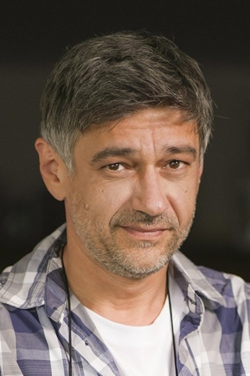 Bogdan Albulescu as Dinu Păun