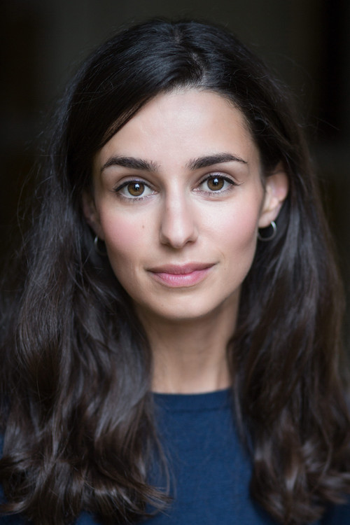 Serena Manteghi as Sir Henry Baskerville