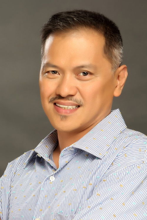 Jerry Lopez Sineneng as Drunk Neighbor