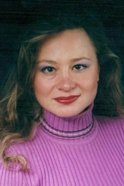 Yuliya Butakova as Katya's Mom