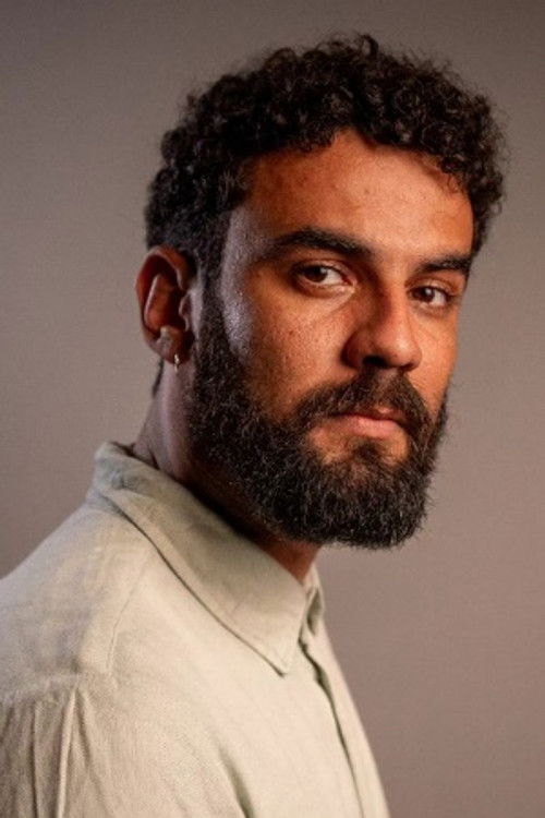 Igor Fortunato as Manoel