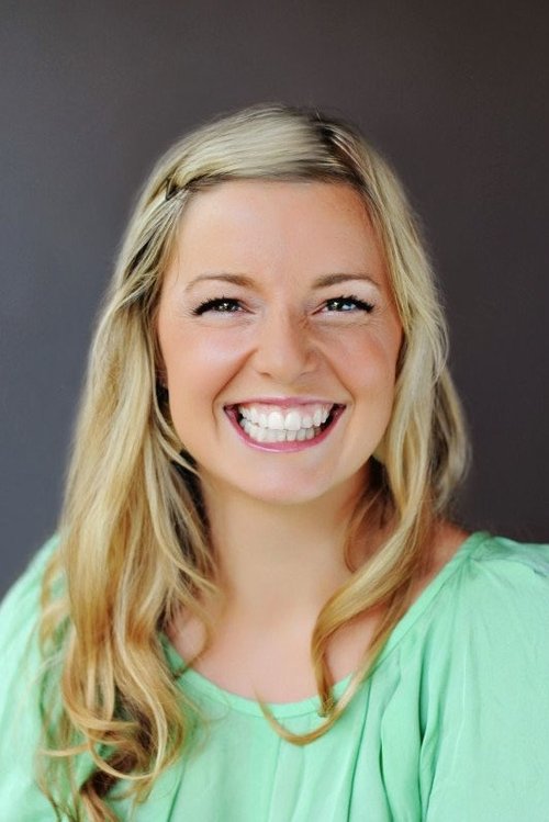 Damaris Phillips as Herself - Judge