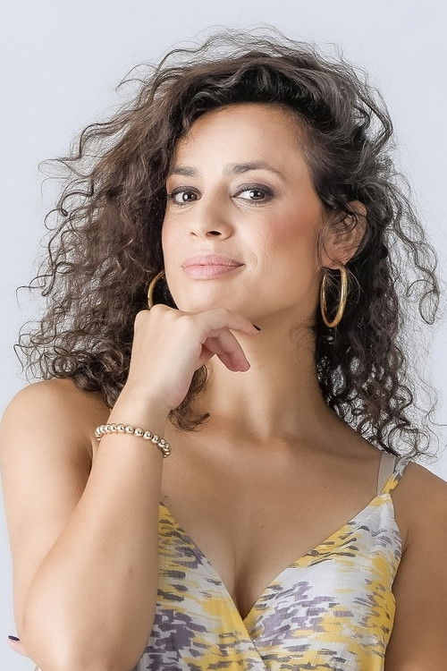 Alina Florescu as Corina Morcov