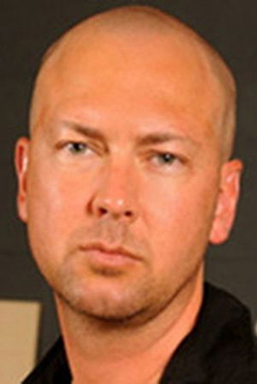 Jack Spade as Swinger