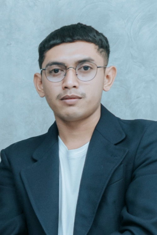 Eco Supriyadi as Husband